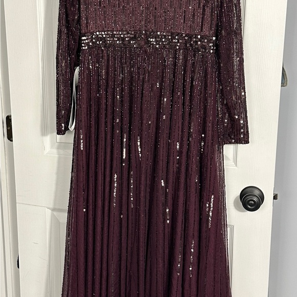 MacDuggal 4977 formal gown in mulberry, size 12, wedding, evening - Picture 12 of 16